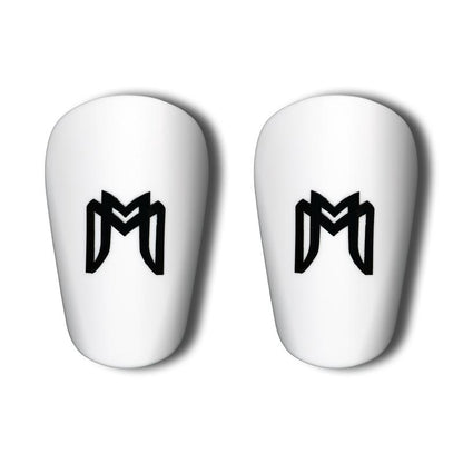 Medicaptain Miniguards - Mini Shin Gaurds/Pads for HIGH LEVEL PLAYERS - MEN, WOMEN, TEENS - Tiny Shin Guards Optimized for Speed and Lightweight Feel